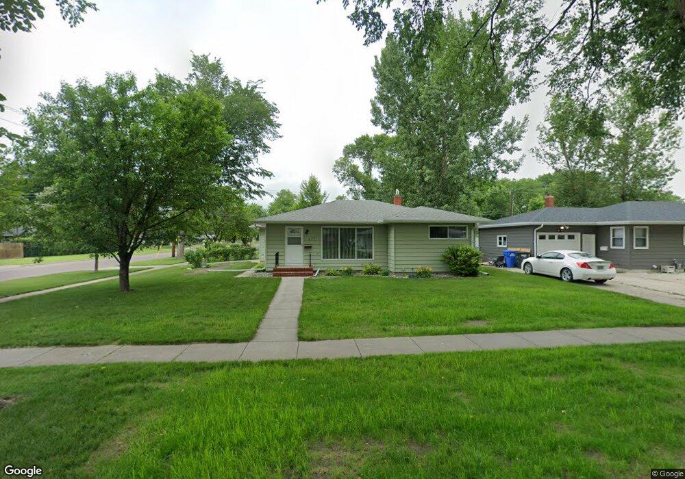 229 25th Ave N, Fargo, ND 58102 - photo 1