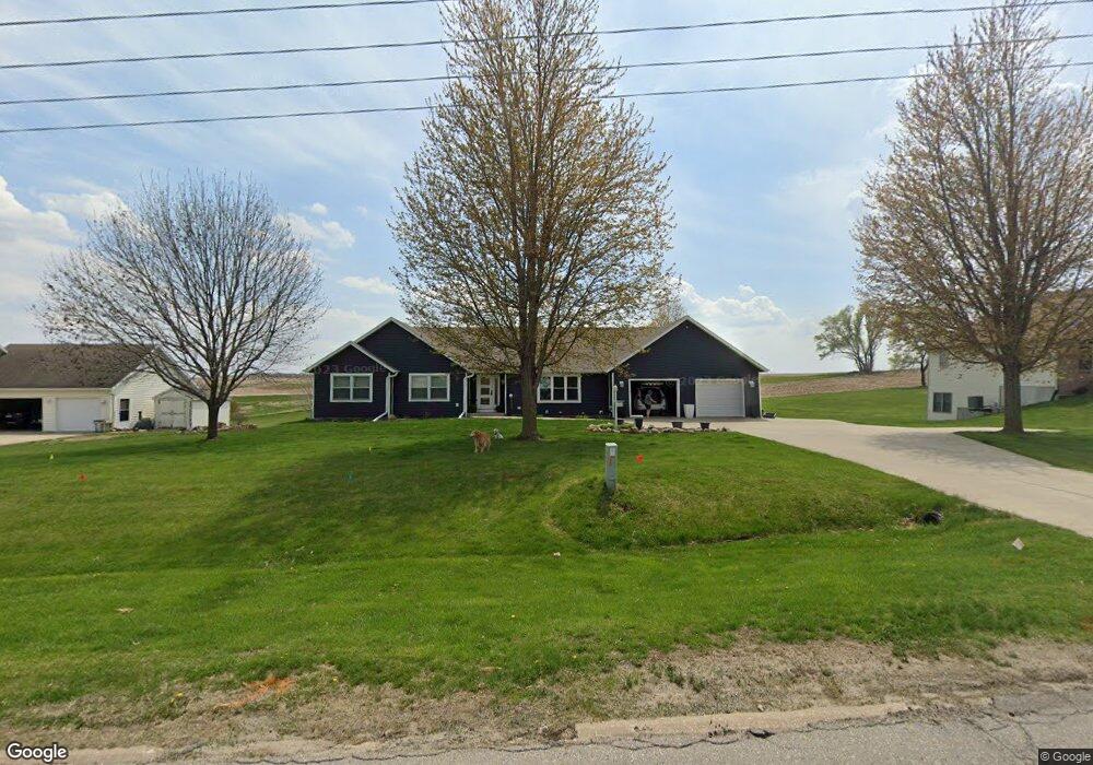 4285 N 4th Ave E, Newton, IA 50208 - photo 1