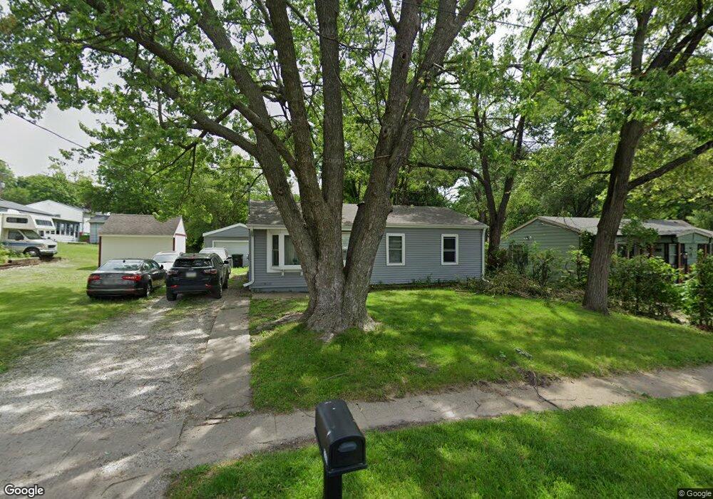 2909 E 24th St, Des Moines, IA 50317 - photo 1