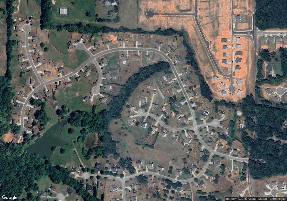 122 Chesterton Ln, Hoschton, GA 30548 - photo 1