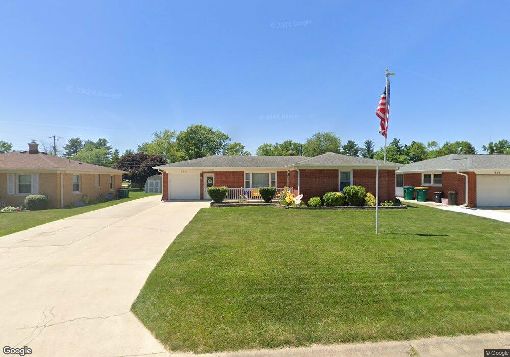 428 Simmons St, Plainfield, IN 46168 - photo 1