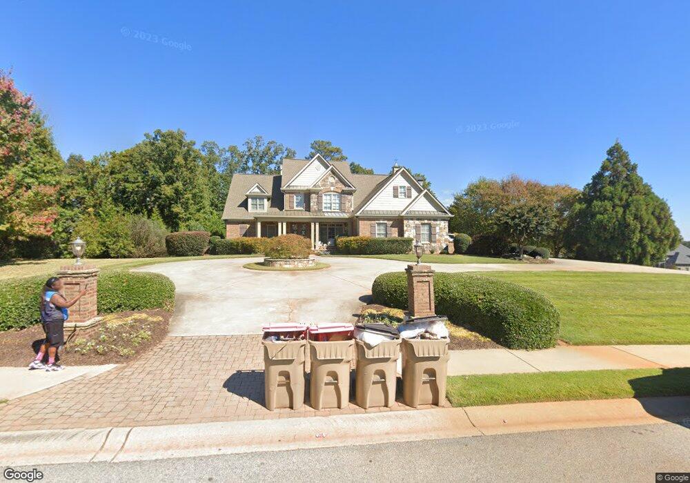 5313 Retreat Dr, Flowery Branch, GA 30542 - photo 1