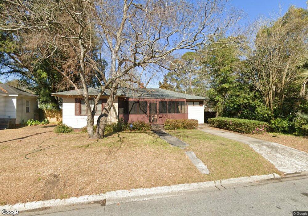 2308 E 39th St, Savannah, GA 31404 - photo 1