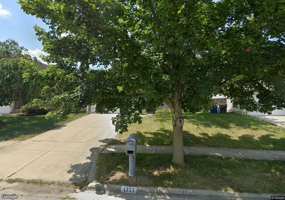 1313 Onslow Dr unit 1, Columbus, OH 43204 - photo 1