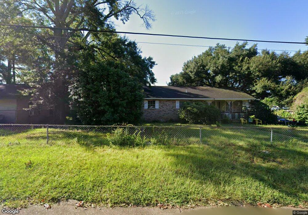 802 Wisteria Dr, Deridder, LA 70634 - photo 1