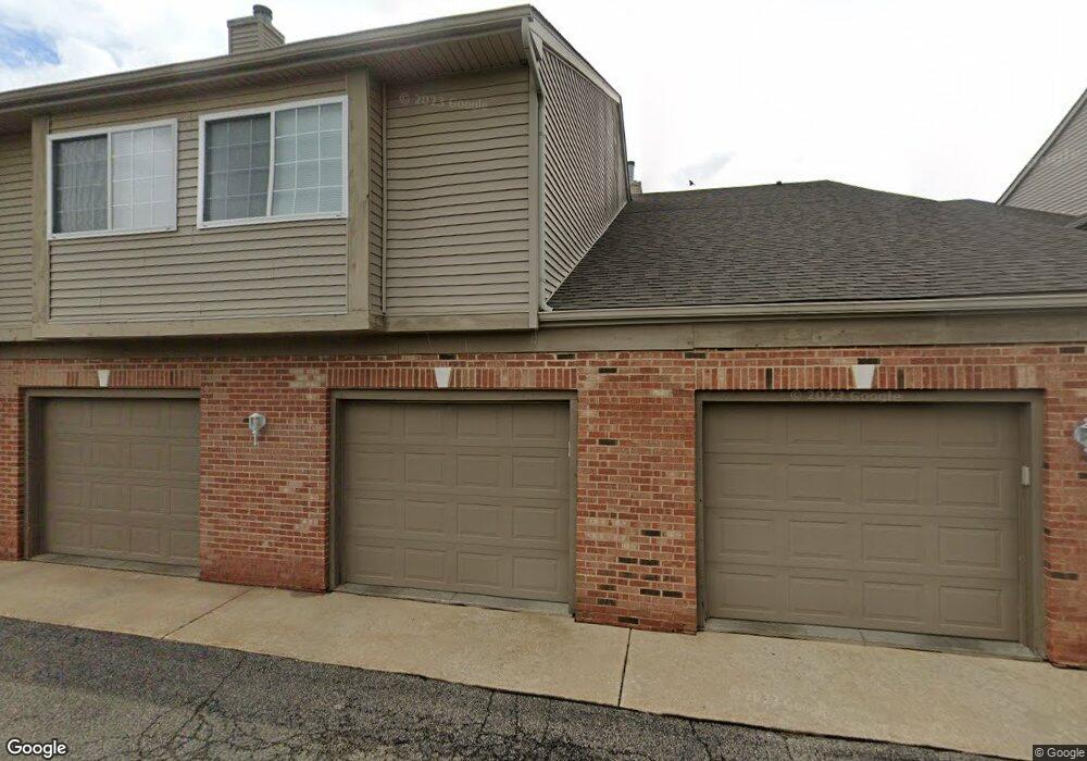 4527 N Thornhill Dr unit 210C, Peoria, IL 61615 - photo 1