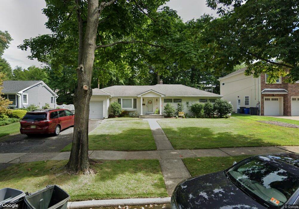 212 Mohawk Dr, River Edge, NJ 07661 - photo 1