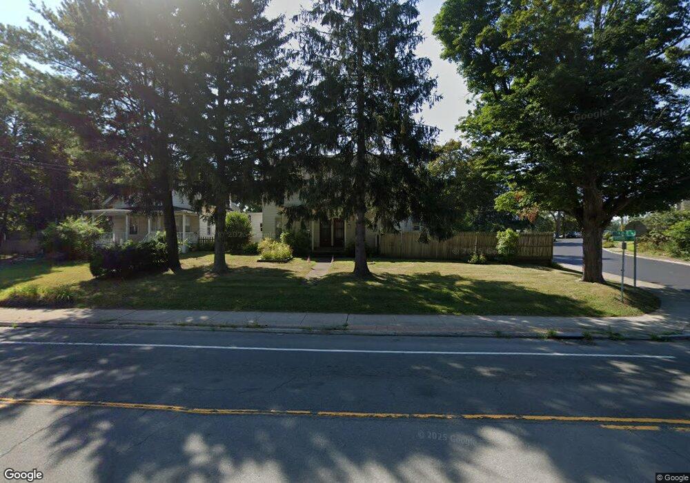 612 Hoosick Rd, Troy, NY 12180 - photo 1