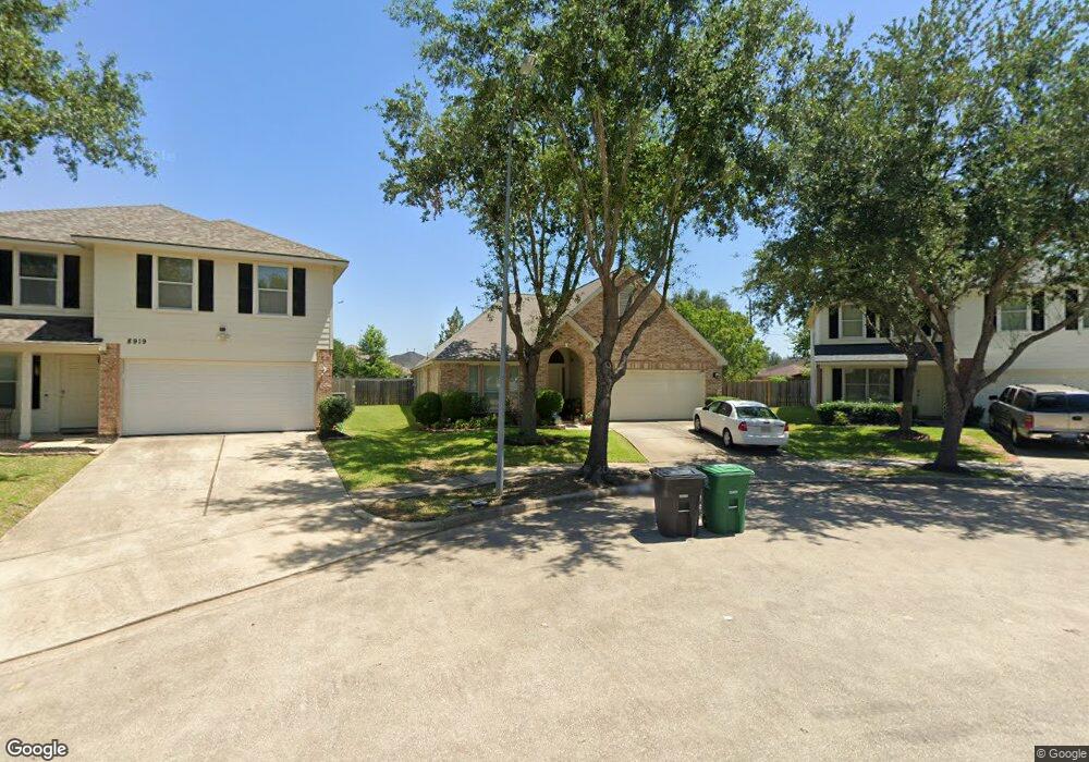 8923 Smokey Ridge Ln, Houston, TX 77075 - photo 1