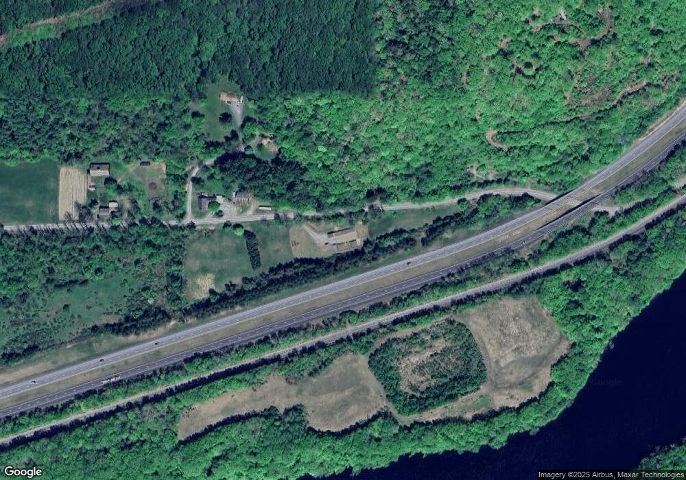 296 River Rd S, Putney, VT 05346 - photo 1