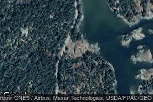 6 Matkensie Rd, Vinalhaven, ME 04863
