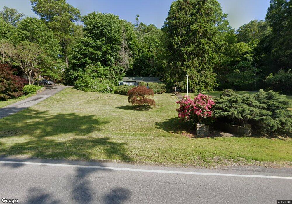 383 Oscawana Lake Rd, Putnam Valley, NY 10579 - photo 1