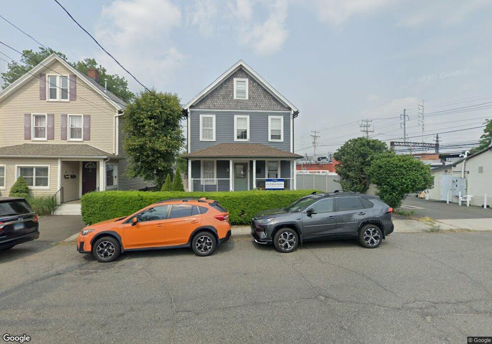 24 Thorpe St, Fairfield, CT 06824 - photo 1