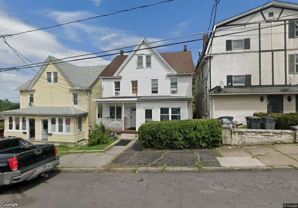 681 Mckinley St, Hazleton, PA 18201 - photo 1