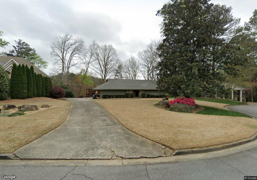 390 Fallen Leaf Ln, Roswell, GA 30075 - photo 1