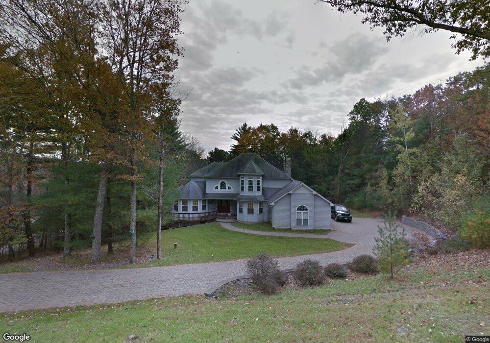 252 Chipperfield Dr, Effort, PA 18330 - photo 1