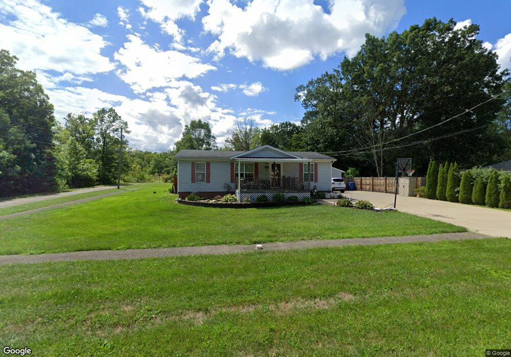 4498 Laurel Rd, Lorain, OH 44055 - photo 1