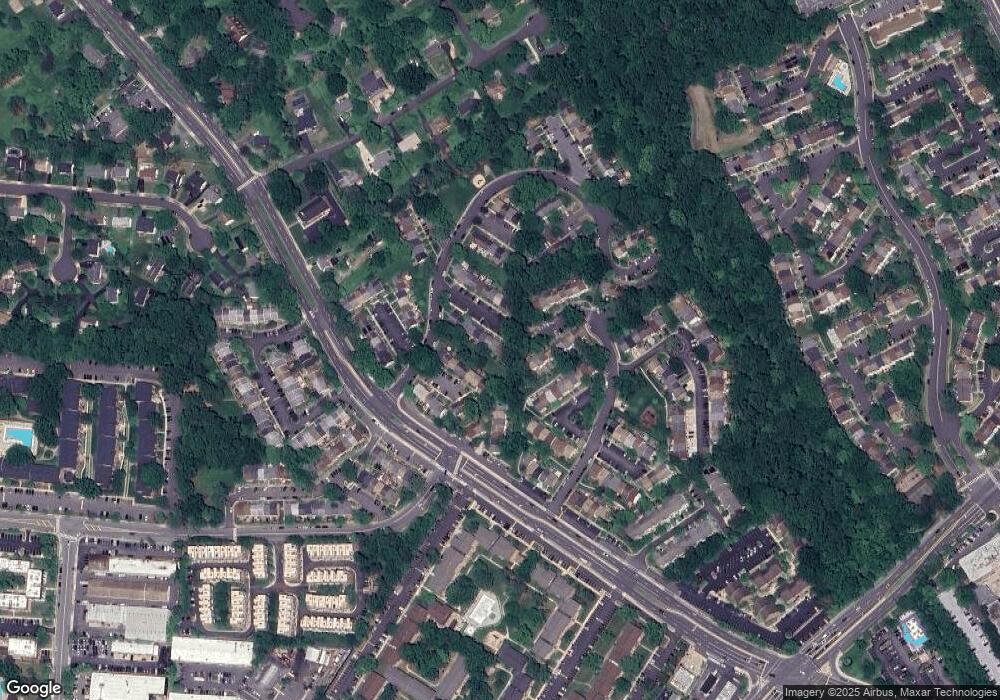 9661 Lindenbrook St, Fairfax, VA 22031 - photo 1