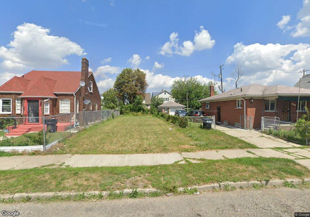 12320 Mitchell St, HamtraMcK, MI 48212 - photo 1