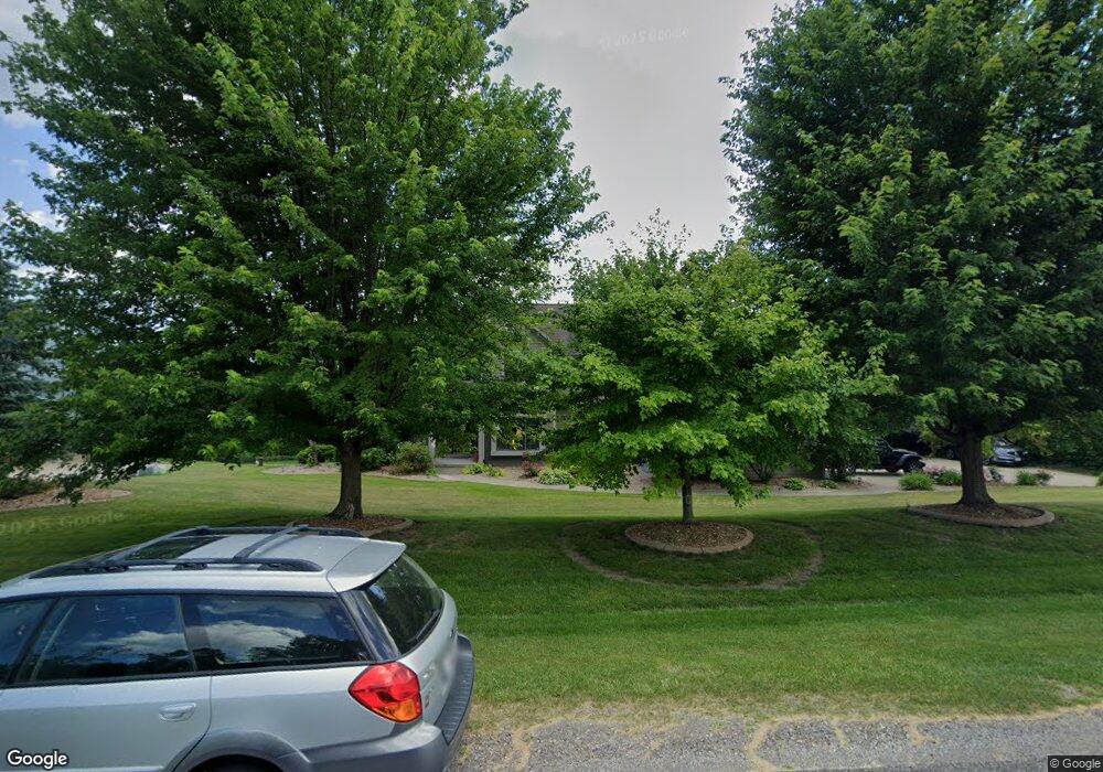 N54W25925 Glen Ridge Ct, Sussex, WI 53089 - photo 1