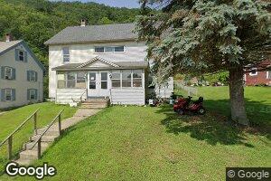 5 Mcgarry St, Proctor, VT 05765
