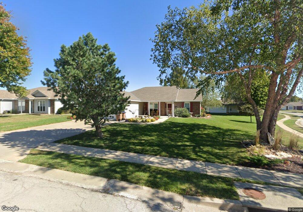 715 Westminster Ct, Raymore, MO 64083 - photo 1