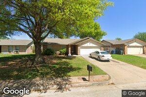 429 Brighton Dr, Edmond, OK 73003