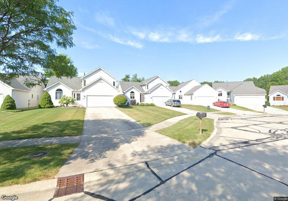 6670 Laurel Ln, Olmsted Falls, OH 44138 - photo 1