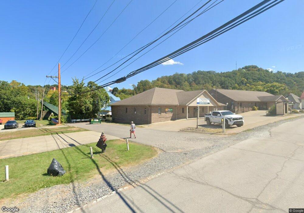 210 Neely Ave, West Union, WV 26456 - photo 1