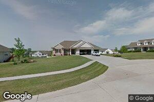 2865 Rosebay Ct, Cedar Rapids, IA 52411