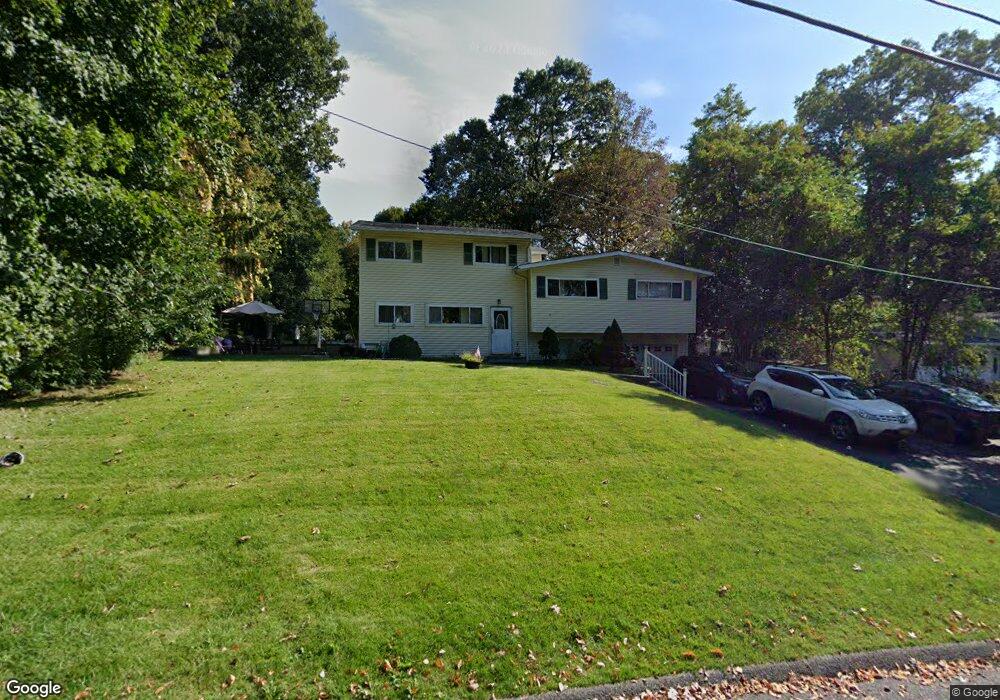 30 Fawn Ridge Dr, Cortlandt Manor, NY 10567 - photo 1