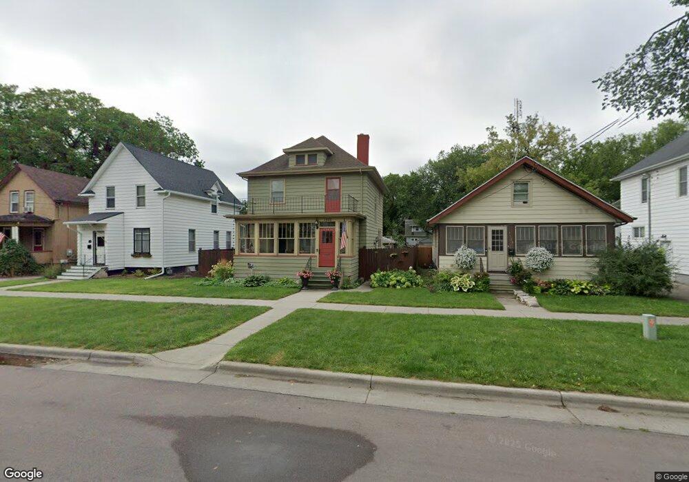 1122 7th Ave S, Fargo, ND 58103 - photo 1