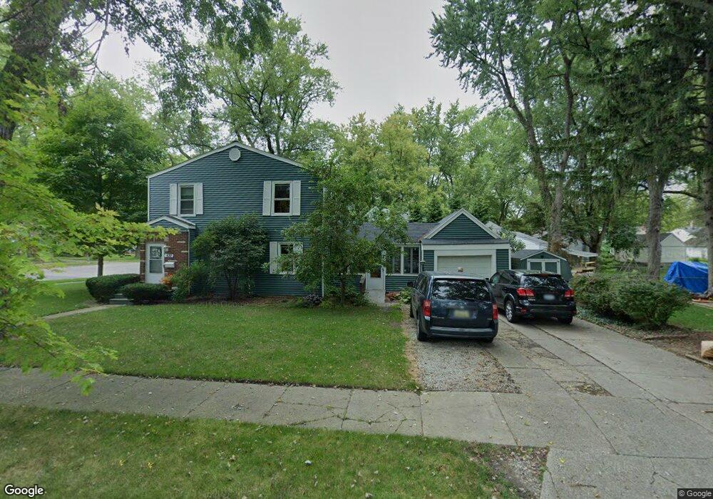 537 Brookland Blvd, Lansing, MI 48910 - photo 1