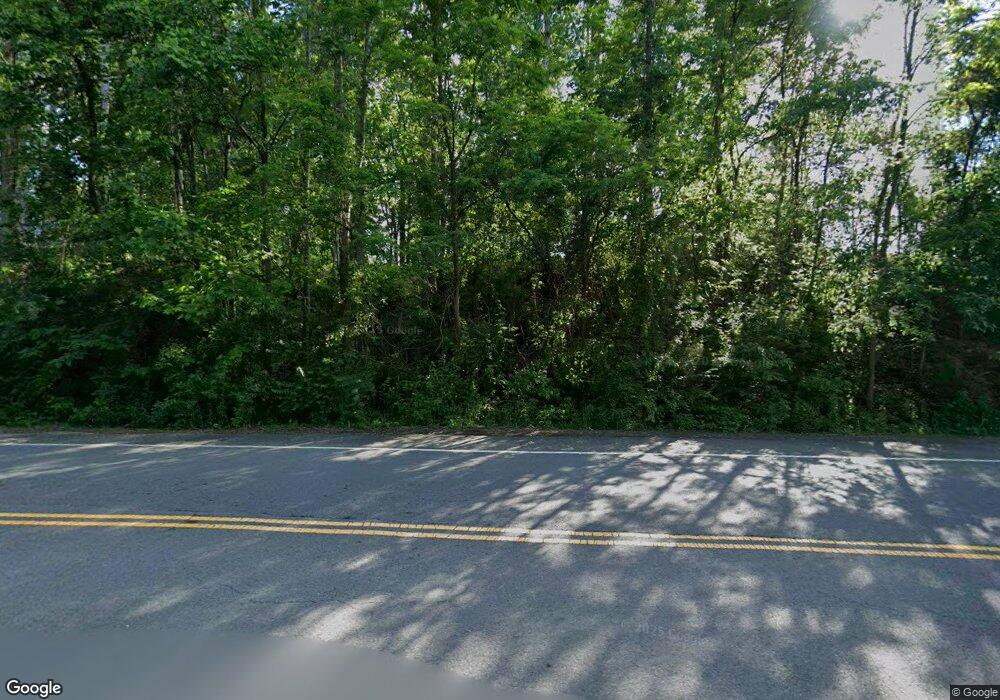 4916 Gunpowder Rd, Fairfax, VA 22030 - photo 1