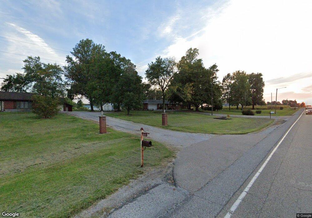 1041 W Apple St, Freeburg, IL 62243 - photo 1