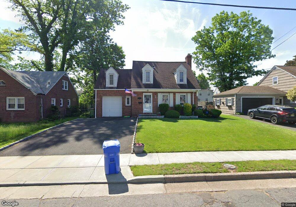 25 Edgewood Rd, Linden, NJ 07036 - photo 1