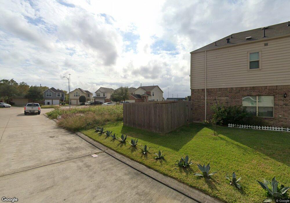 11226 Valley Kings Dr, Houston, TX 77089 - photo 1