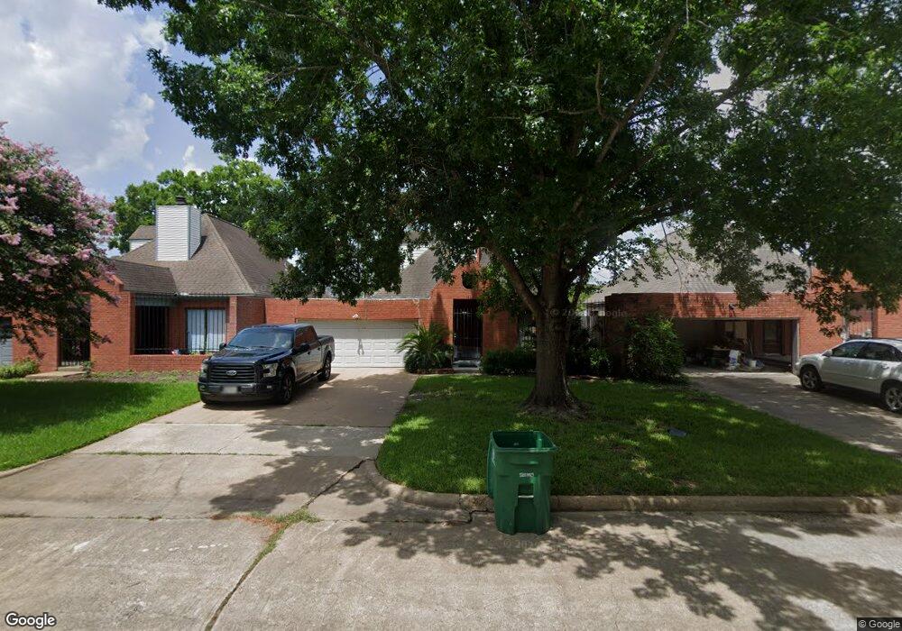 1643 Gingerleaf Ln, Houston, TX 77055 - photo 1