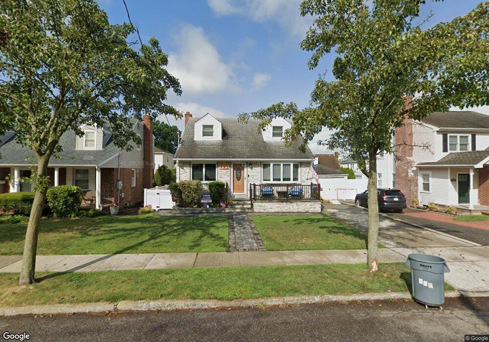 243 White Rd, Mineola, NY 11501 - photo 1