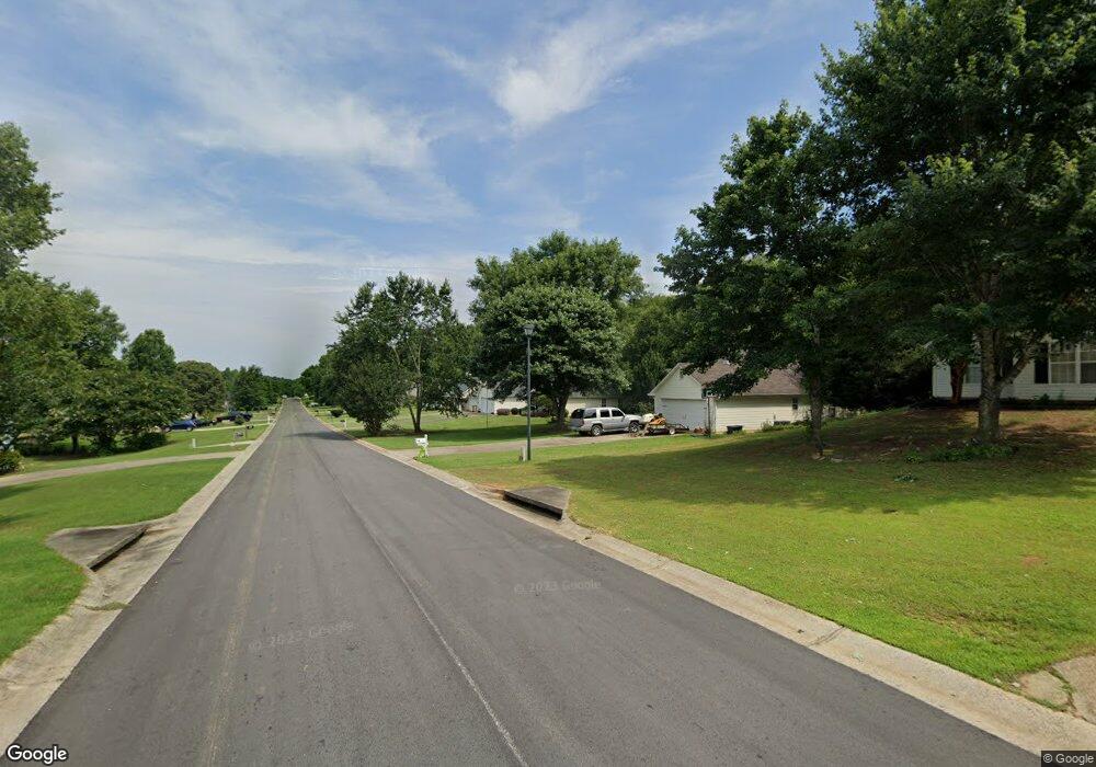 393 Arrowhatchee Dr unit 1, Winder, GA 30680 - photo 1