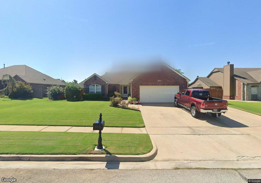 1605 W Vicksburg St, Broken Arrow, OK 74011 - photo 1