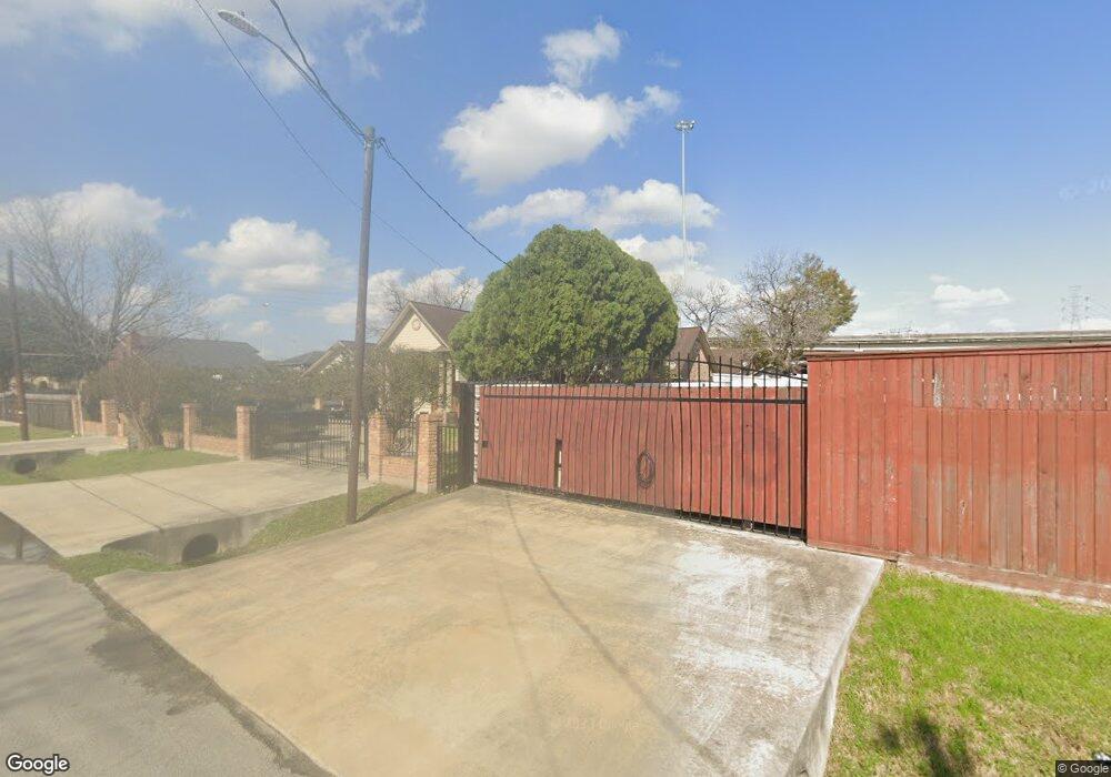 6514 Frisco St, Houston, TX 77022 - photo 1