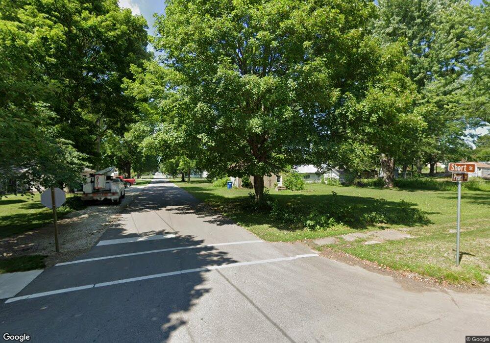 831 Pearl St, Covington, IN 47932 - photo 1