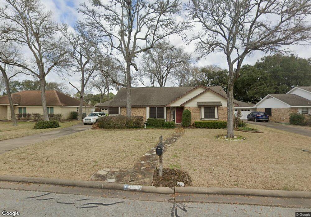 1800 Hawthorn Dr, Richmond, TX 77469 - photo 1