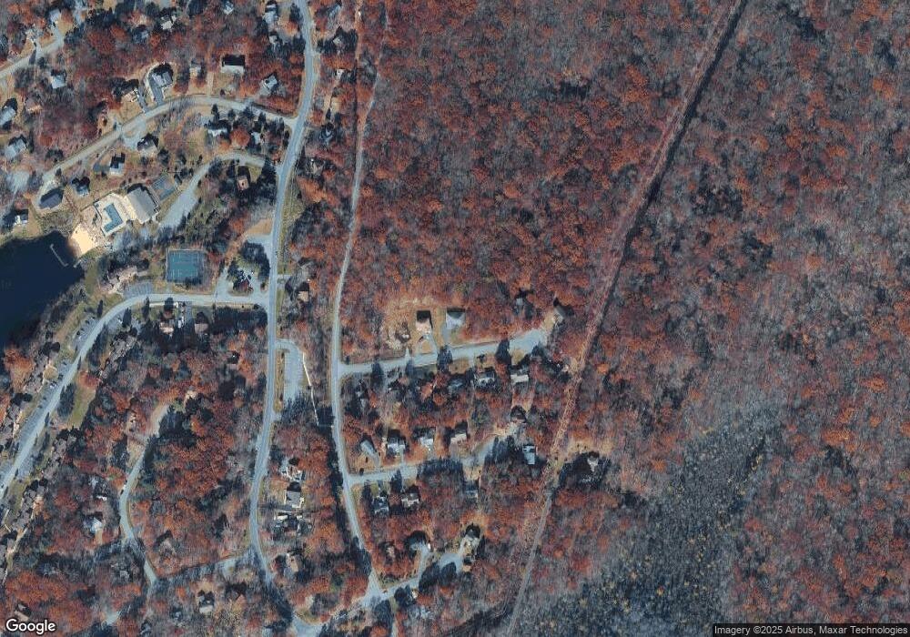 115 Bexhill Ct, Bushkill, PA 18324 - photo 1