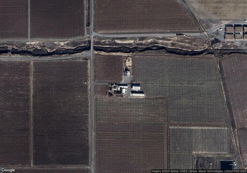 1241 Walters Rd, Moxee, WA 98936 - photo 1