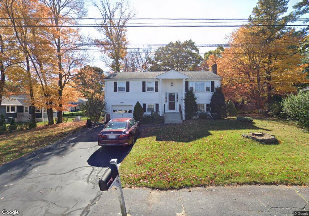 4 Hawthorne Dr, Franklin, MA 02038 - photo 1