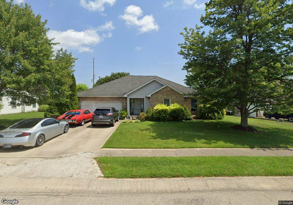 3863 Greenbriar Dr, Columbus, IN 47203 - photo 1