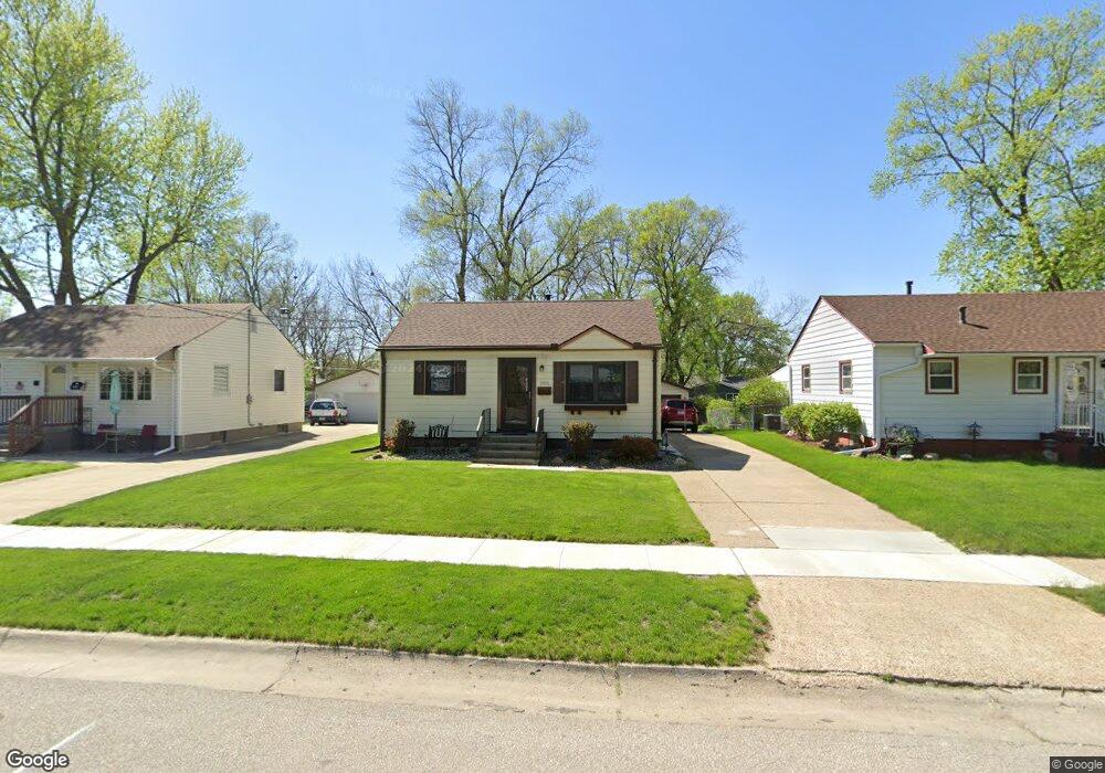 1916 61st St, Des Moines, IA 50322 - photo 1
