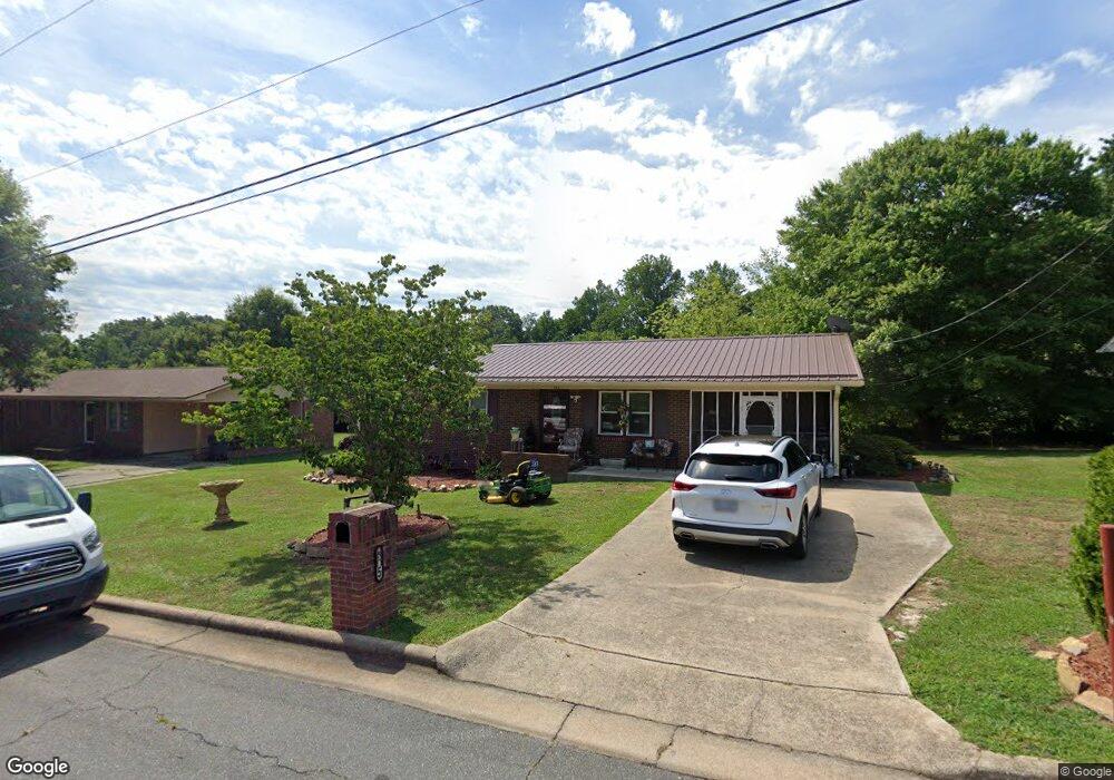 505 Staples St, Reidsville, NC 27320 - photo 1
